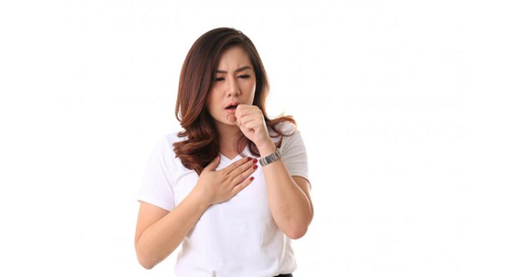 कफ (Cough) के लक्षण, कारण और निकालने के उपाय
